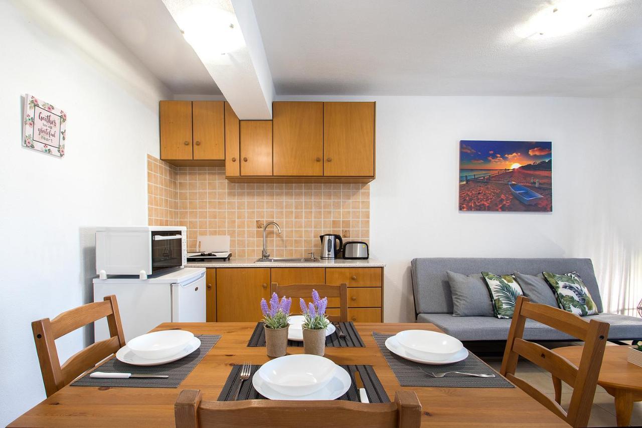 D & E Apartments Szkiáthosz Kültér fotó