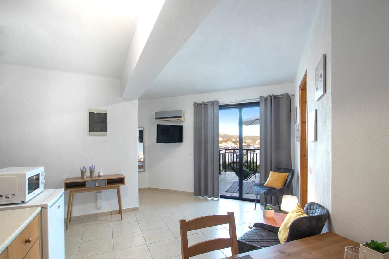 D & E Apartments Szkiáthosz Kültér fotó